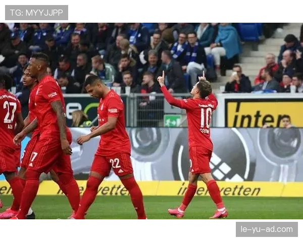 罗尔斯列夫边路突破闪耀德甲，关键助攻助球队迎强势反弹