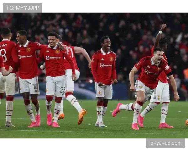 南安普顿琼斯重振士气，率队剑指英超季后赛