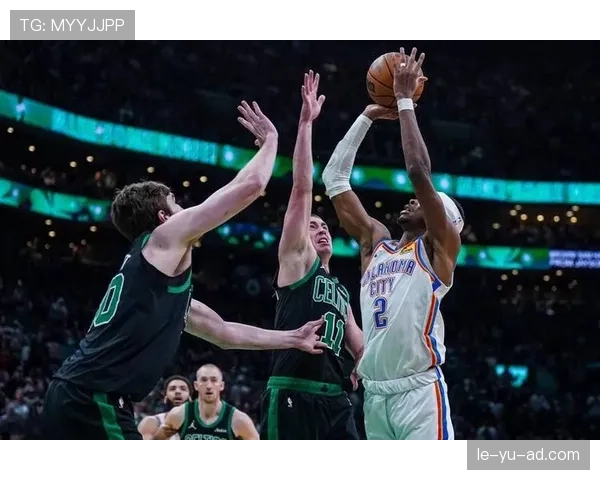 张伯伦多次单场砍下50+分，内线统治力远超同期对手